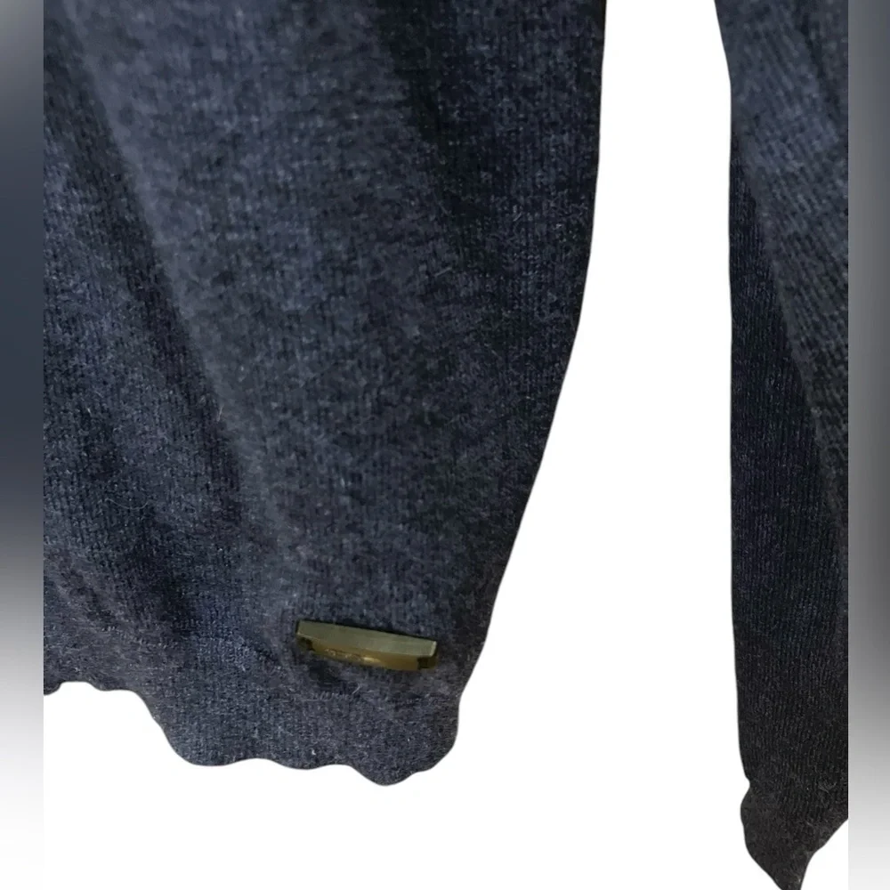 Armani Collezioni Cashmere Sweater Shallow VNeck, Size L, Navy Blue - Picture 4 of 7
